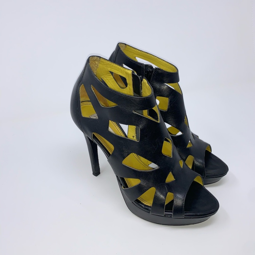 Pour La Victoire Sloane Sandals